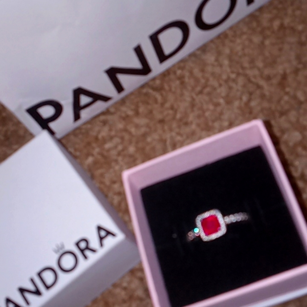 Silver with ruby pandora ring 💍 - Picture 9 of 11
